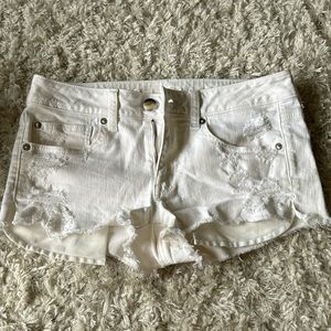 White American Eagle Shorts